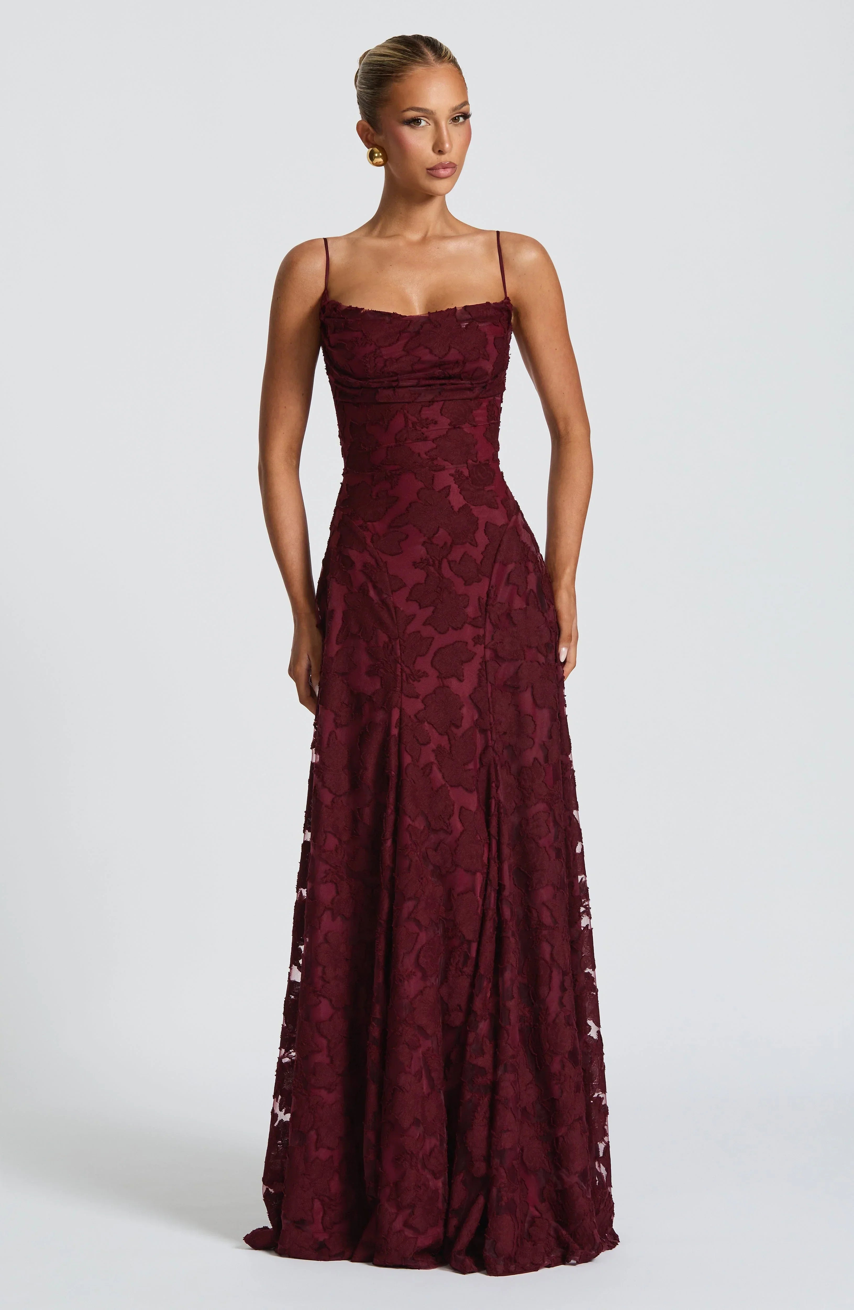 Clara Léon | Flowing Elegant Maxi Dress