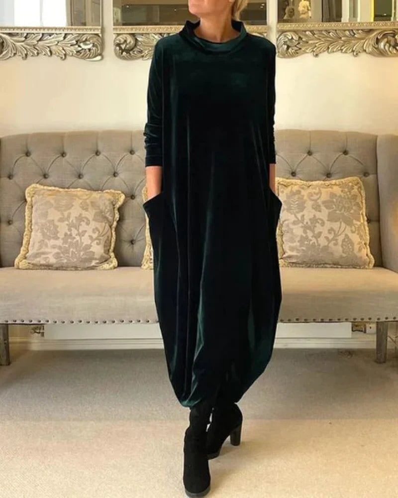 Layeena | Elegant Velvet Maxi Dress