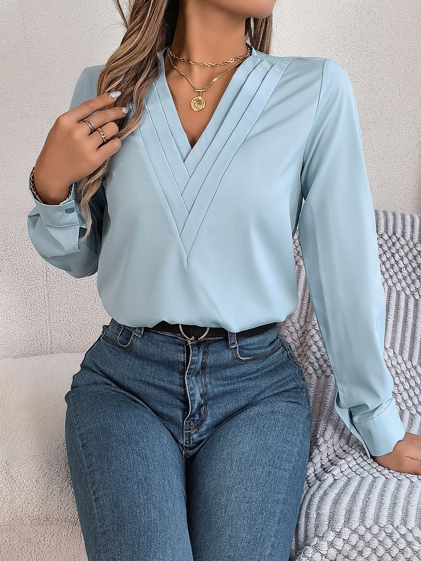 Lizzy | Elegant V-Neck Blouse
