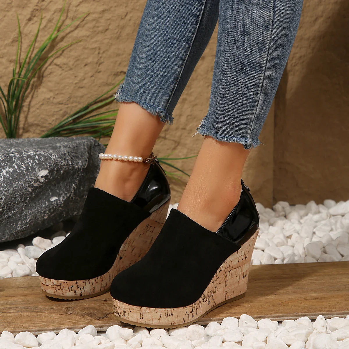 Reagan | Wedge Platform