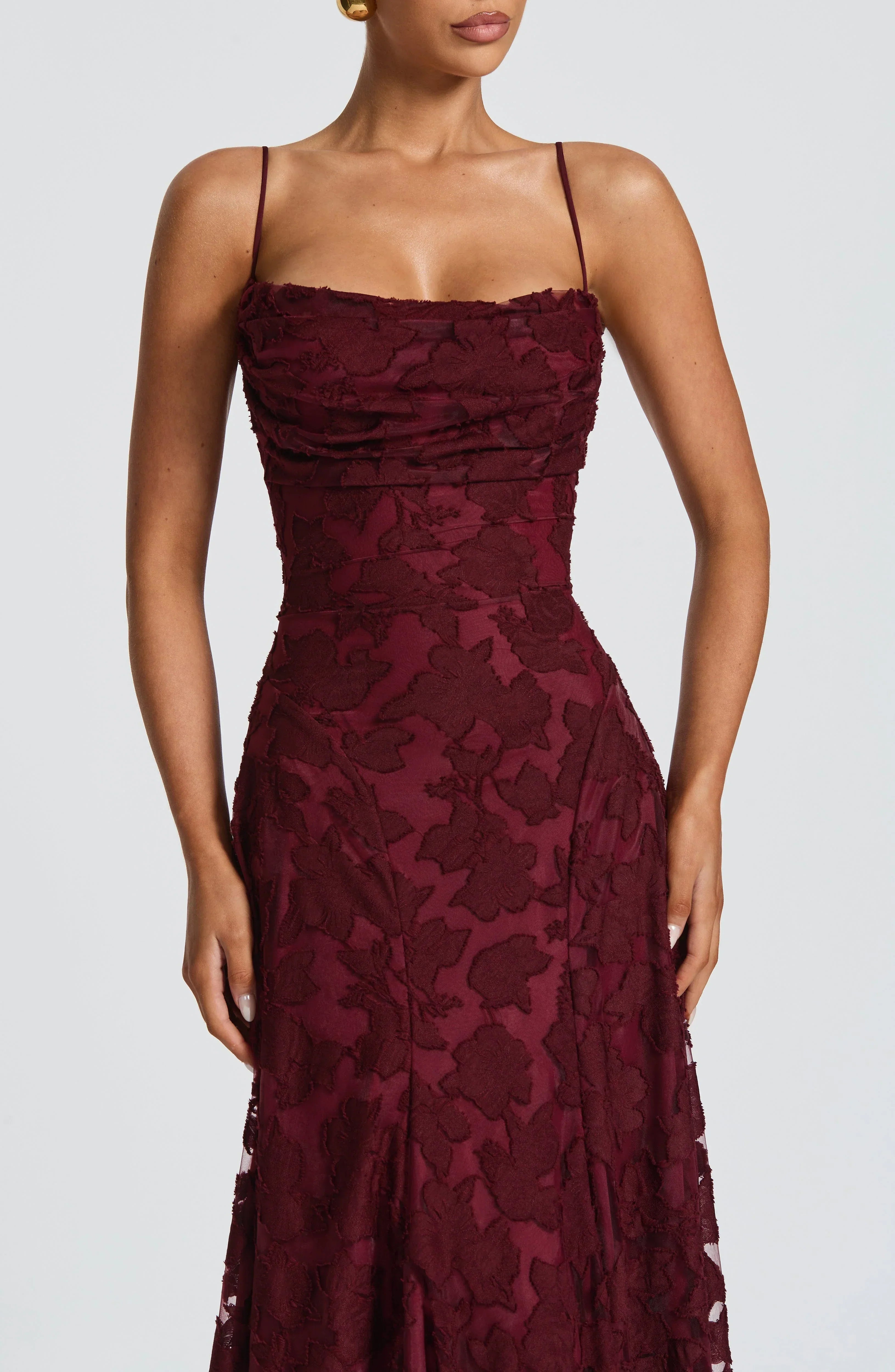 Clara Léon | Flowing Elegant Maxi Dress