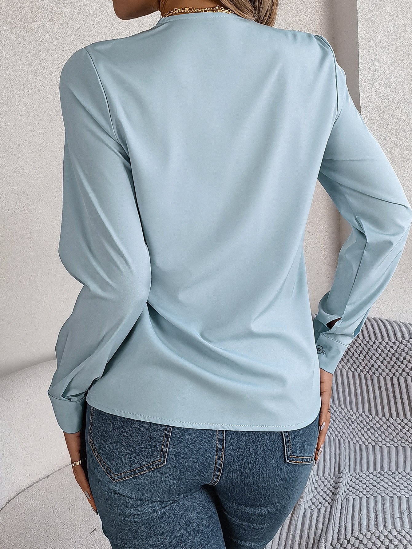 Lizzy | Elegant V-Neck Blouse